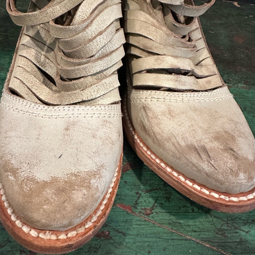 Freebird Sabra Tan Ankle Booties - Picture 5 of 5